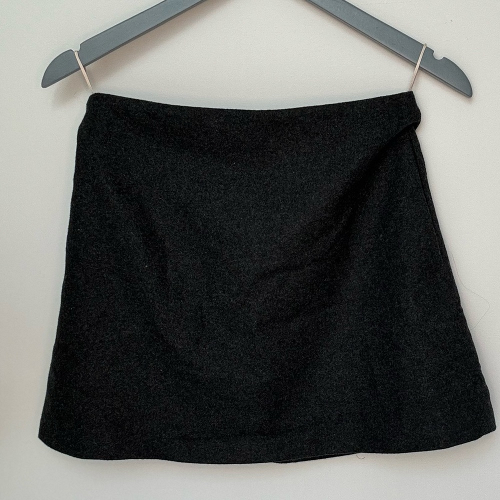 Size 4 classic Wilfred Charcoal Skirt - mini